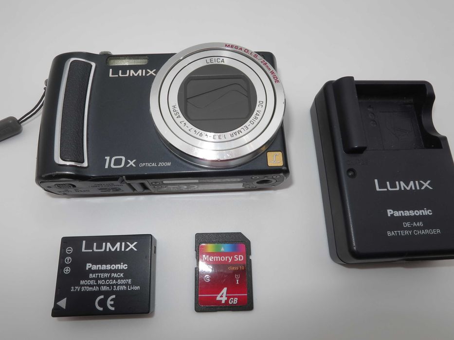 Panasonic Lumix TZ4 компактен цифров фотоапарат с голям Leica 10х оптичен зум, дигитална камера в отлично състояние, работи перфектно