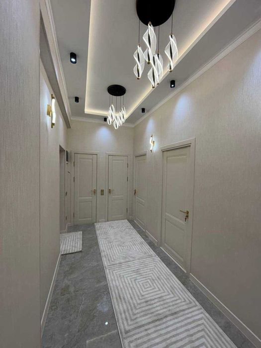 СРОЧНО ! Продается квартира в Яшнабаде 2/5/10 (72 кв/м) ЖК Aviasozlar