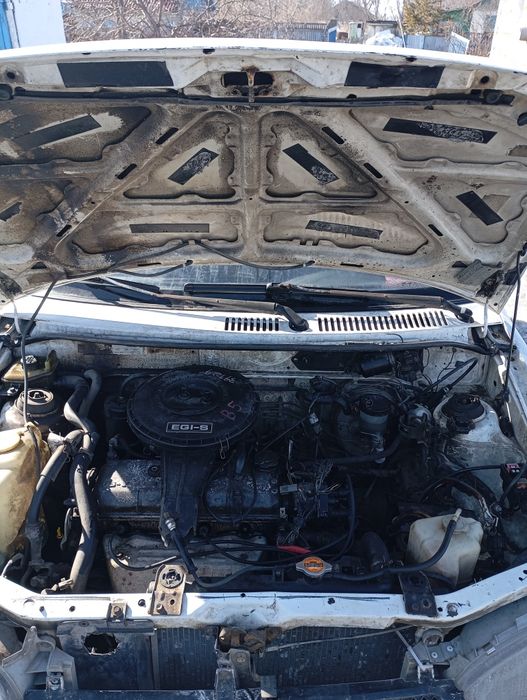 Продам Мазду 121 94г 1.3