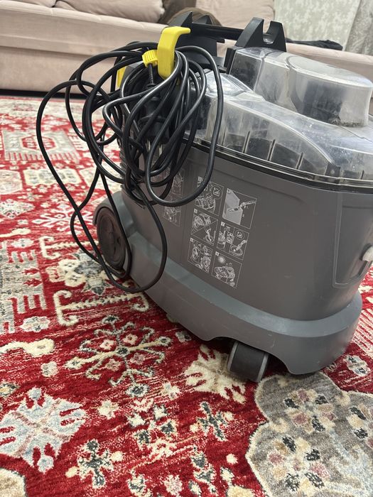 Моющий пылесос Karcher 8/1