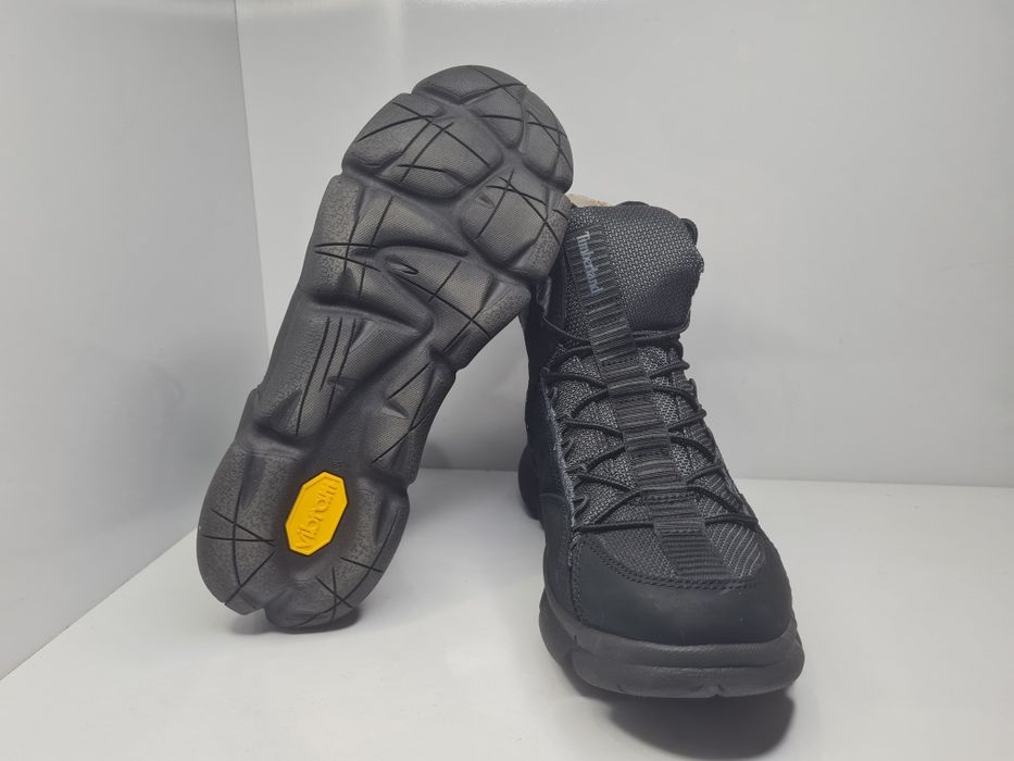 Обувки Timberland 

Чисто нови  с кутия. 

Размер 41  стелка 25.5 см.