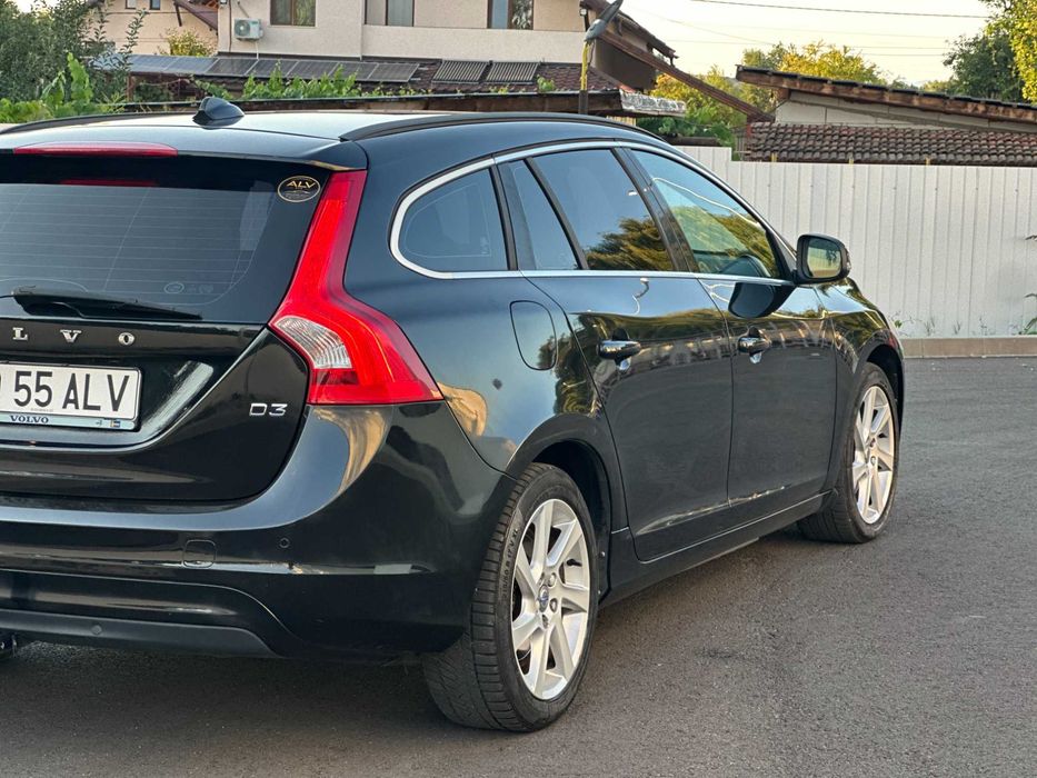 VOLVO V60 2016 — imagine 31