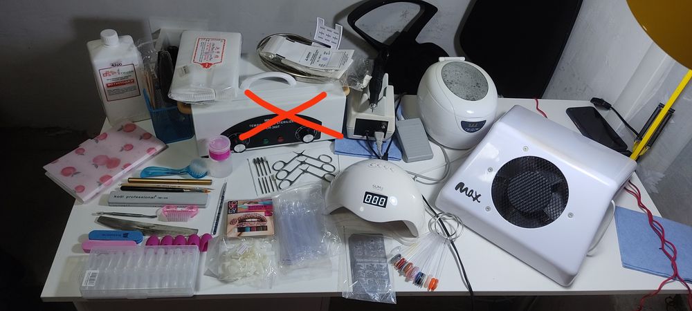 Маникюрное оборудование, все что нужно для мастера маникюра