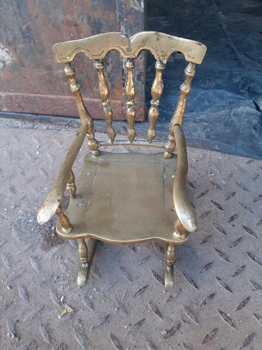 Scaun Balansoar VINTAGE din Alama