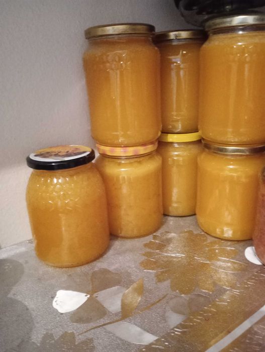 Ouă de casă de găină