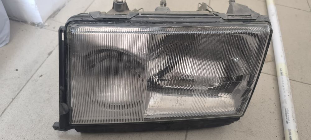 Фары Мерседес 124