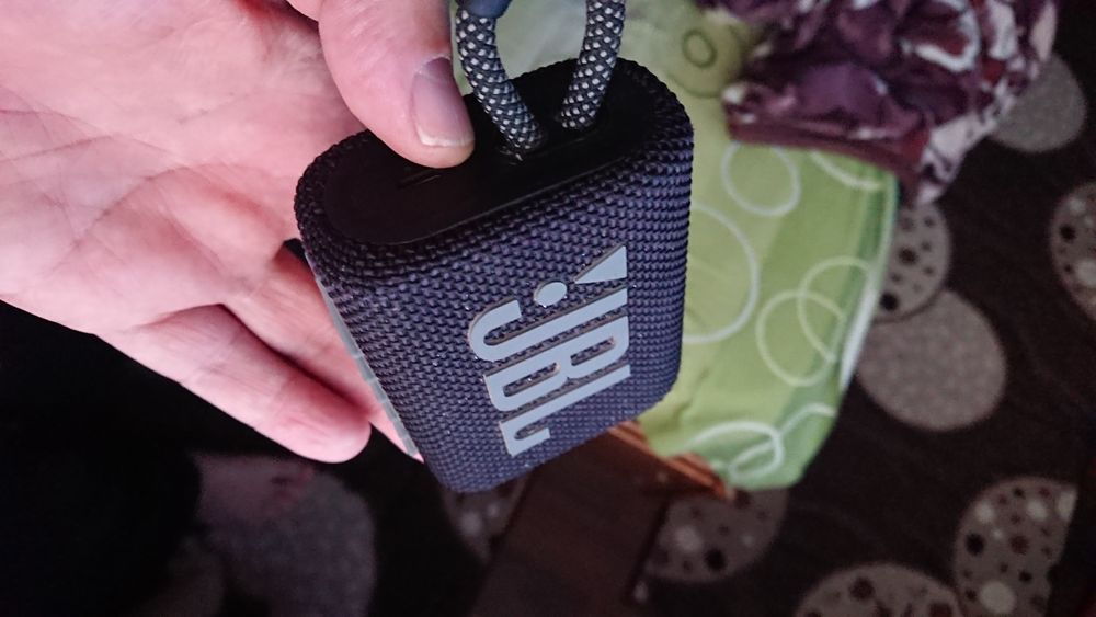 Boxa GBL  bluetooth  impecabila