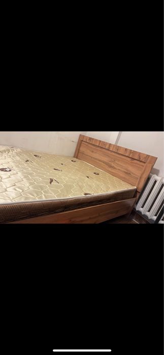 Продам двух спальную кровать