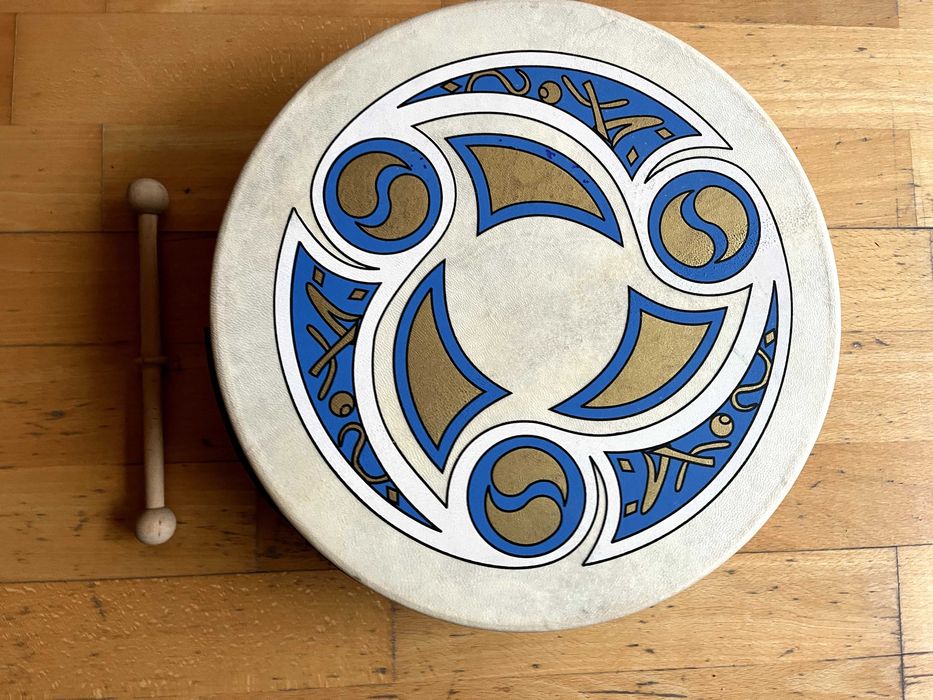 Tobă Celtică „Trinity” – Obiect Decorativ Autentic & Instrument Muzical nou