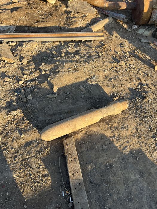 Продам отбойник от экскаватора