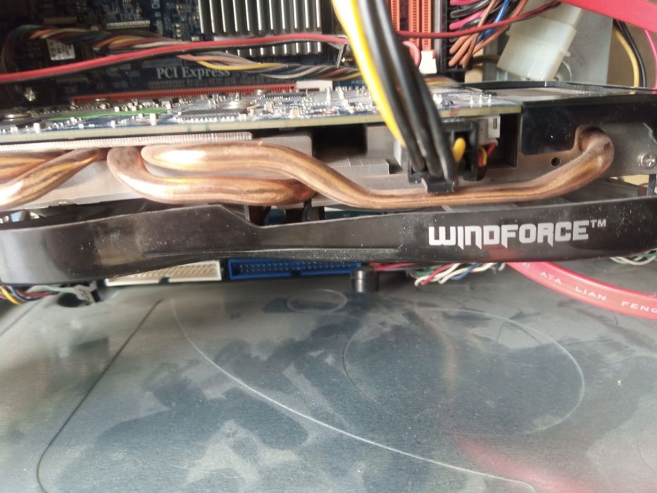 Продам системный блок плюс к нему дополните