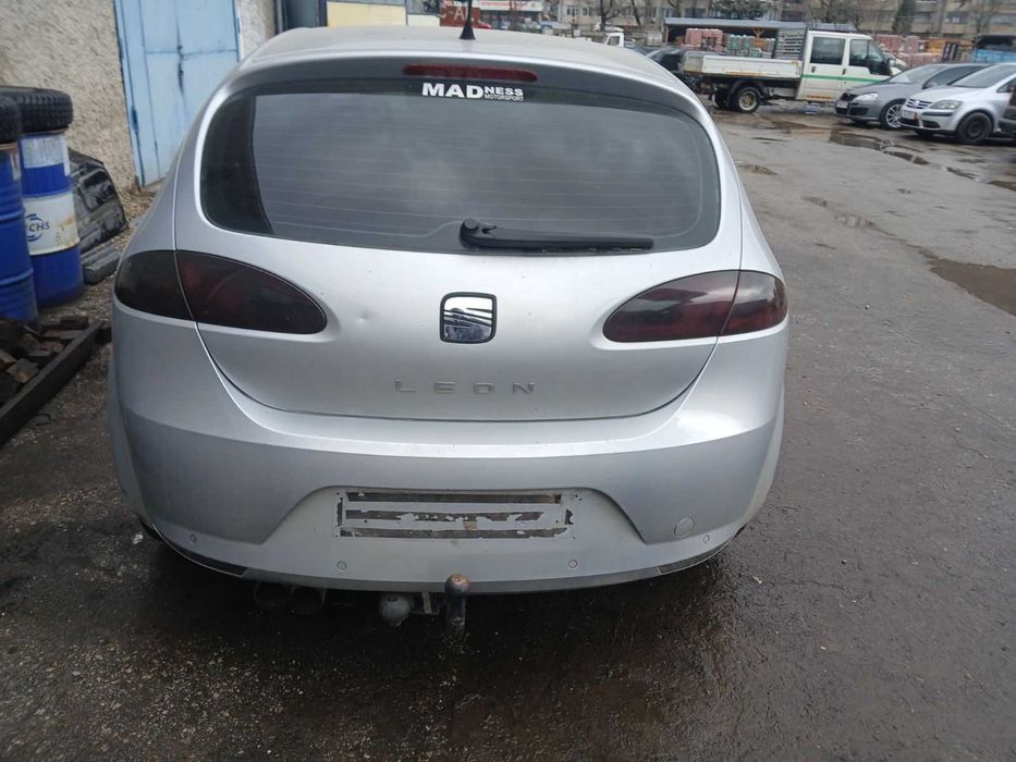 Seat Leon 2.0 tdi, 2007 г дясна дирекция на части