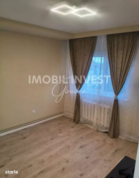 Garsoniera de vanzare, balcon si boxa la subsol – Tolstoi, 48.000 Eu