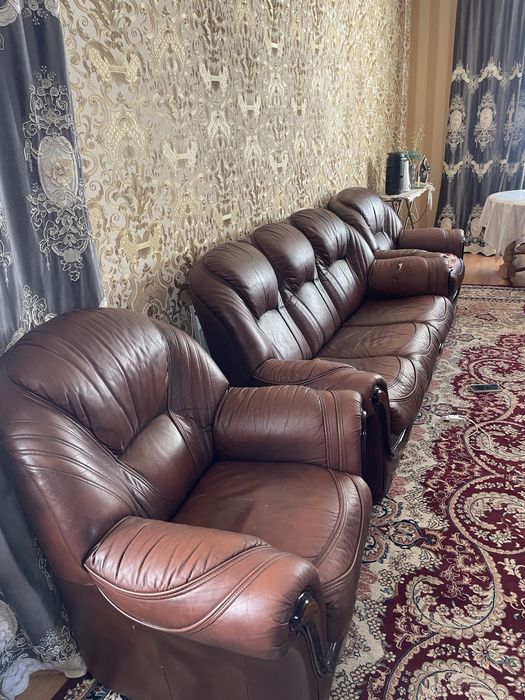 Диван в хорошем состоянии