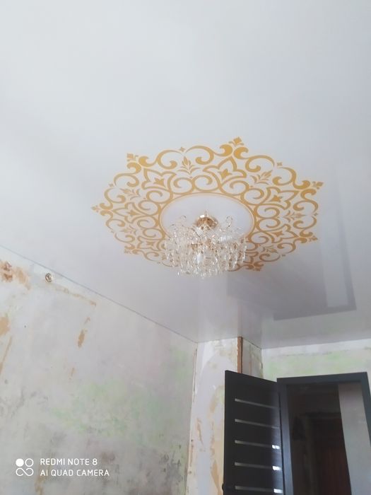 Натяжные потолки