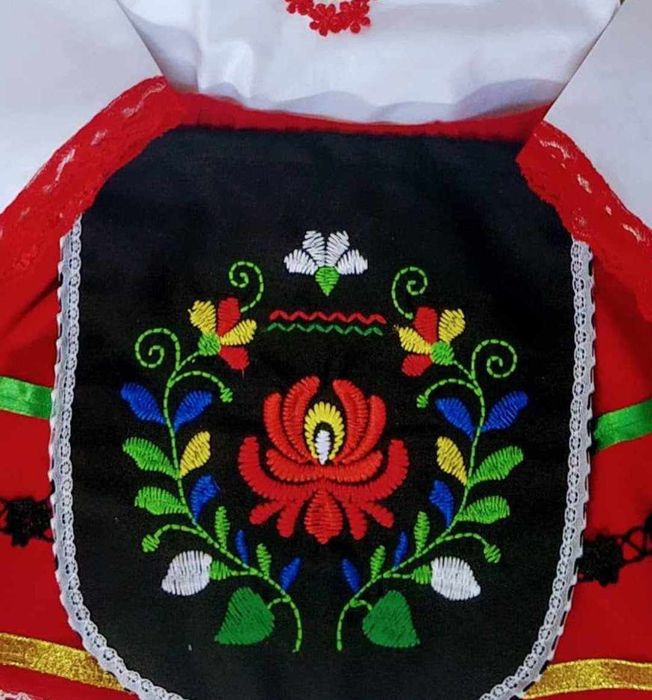 Престилки за детски носии за момиче