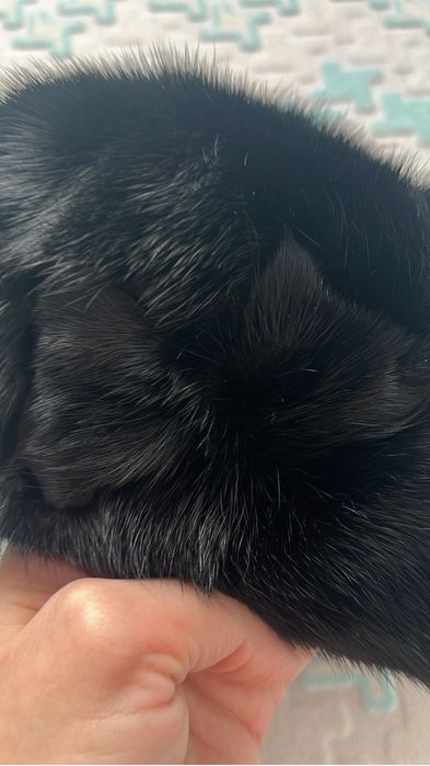 Берет норковый женский.