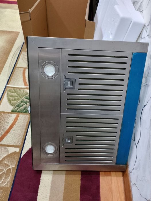 Продам вытяжку дешево