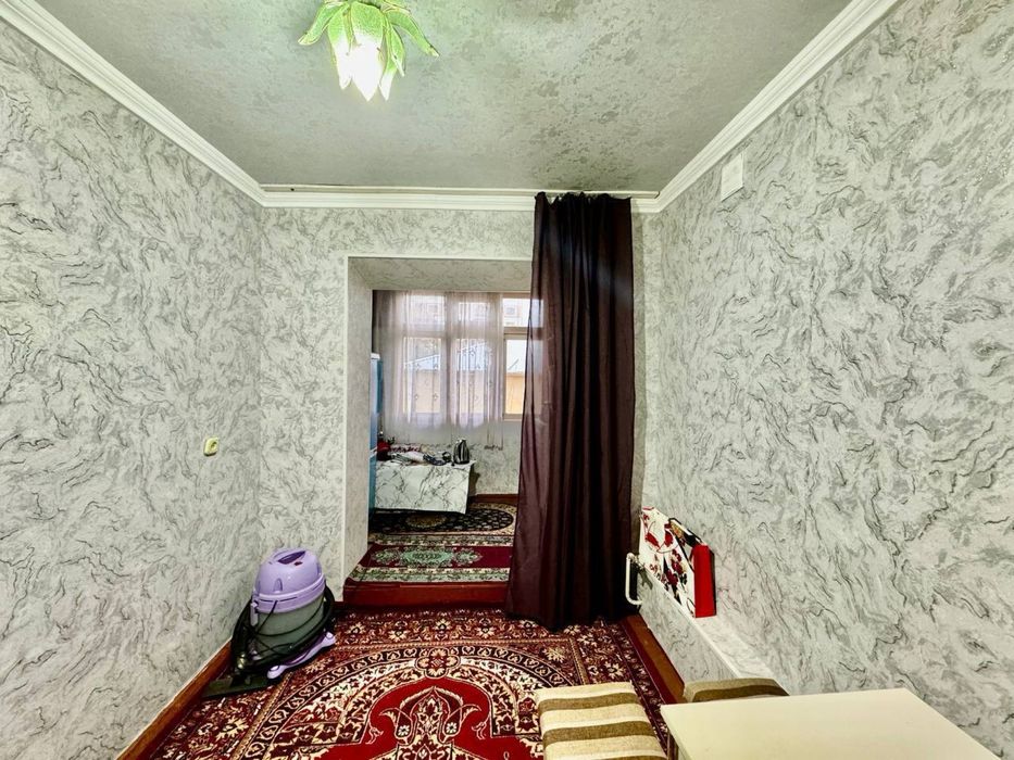 Ижарага берилади 2 хонали 4 этаж 250$ . Адрес Азиз бозор.