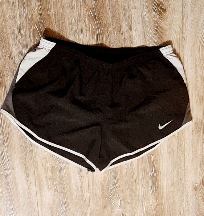 Pantaloni scurți dana Nike