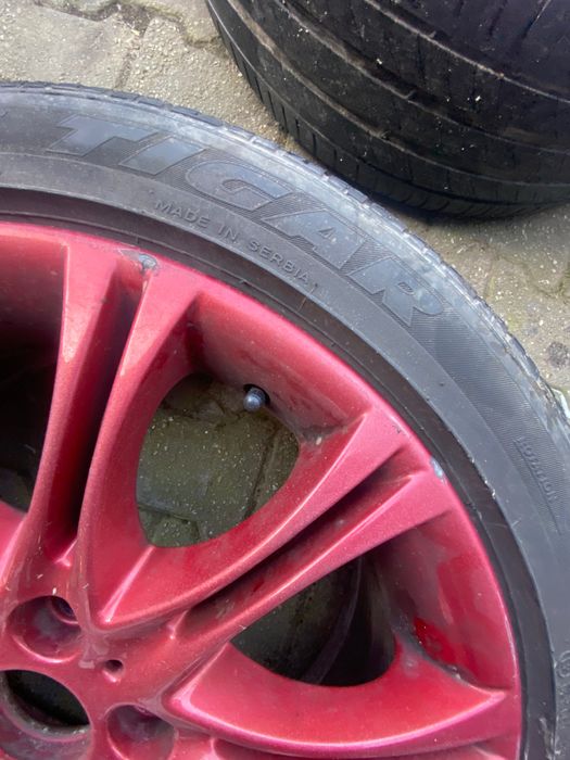 Vând jante BMW 135 style