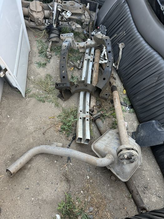 Крайслер 300С запчасьти