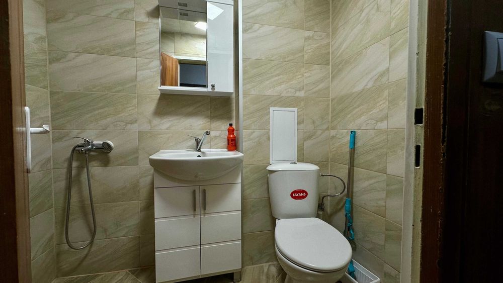 Продава се Двустаен апартамент в Габрово, Център - 57 кв.м за 877 €/кв.м - Снимка #5