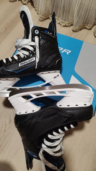 BAUER XLP коньки