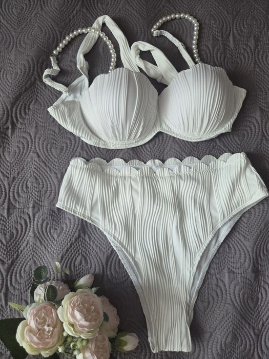 ПРОМО! Нов бански бял с презрамки перли, размер 38