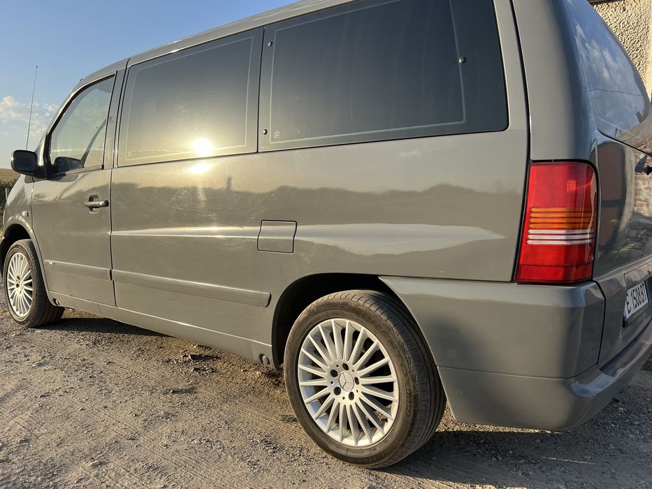 Продавам Mercedes V230