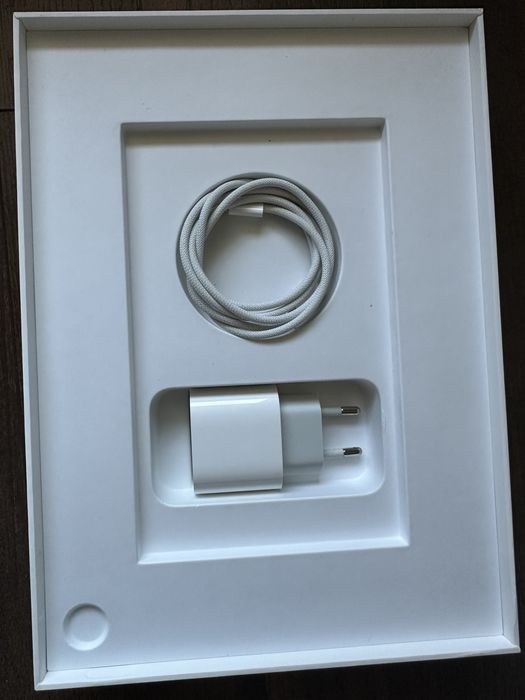 iPad 10 impecabil/ca nou, Yellow 64GB cu husă