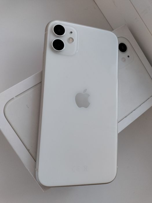 Просто айфон 11 в отличном состоянии