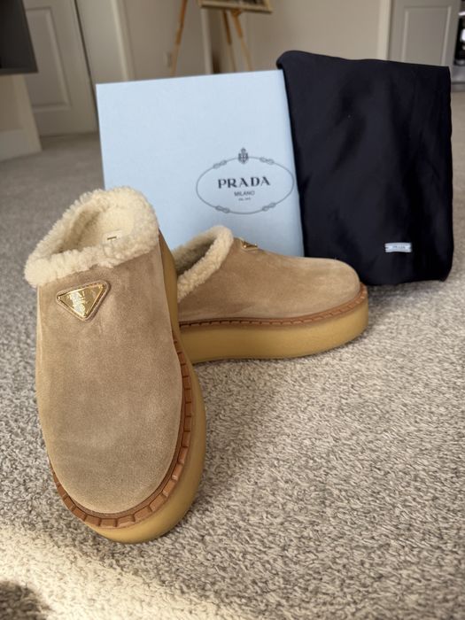 Обивки с овча вълна Prada
