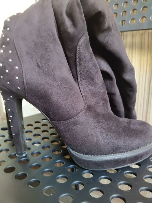 Дамски ботуши N 37