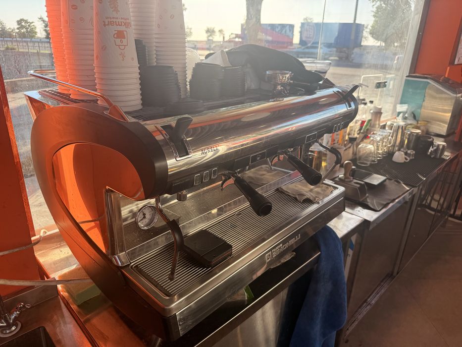 Кофемашина и кофемолка Nuova Simonelli
