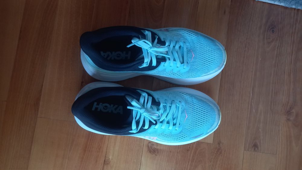 Маратонки Hoka Bondi 9