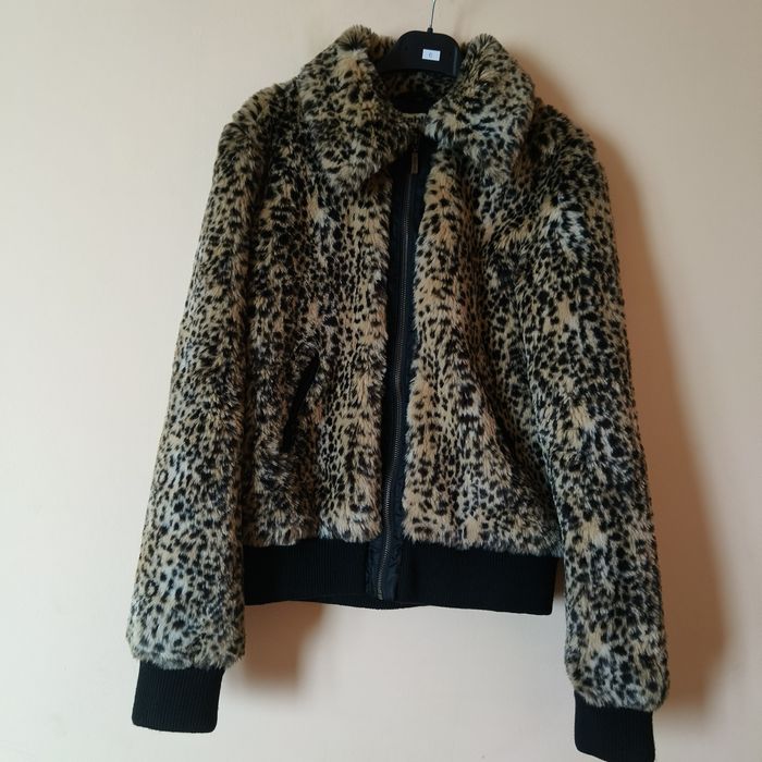 Jacheta cu imprimeu leopard