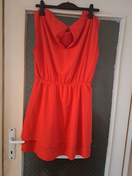 H&M червена рокля