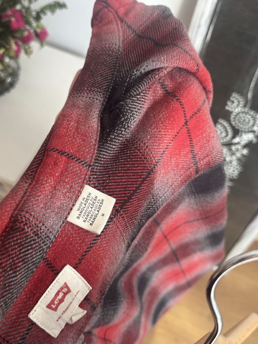 levi’s  рубашки в отличном состоянии