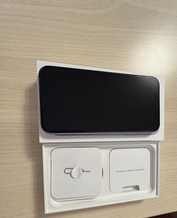 Vând iPhone 11  utilizat