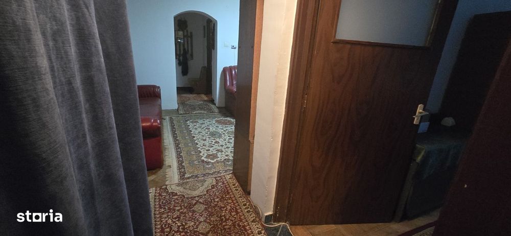 Vanzare apartament 2 camere, etaj 3 , micro 9 Targoviste