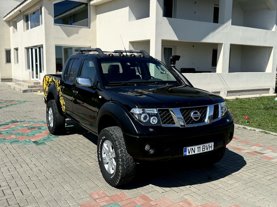Nissan Navara D40 2.5 dci/full option/manuala