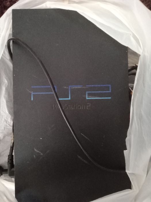 Vând doua jocuri urgent