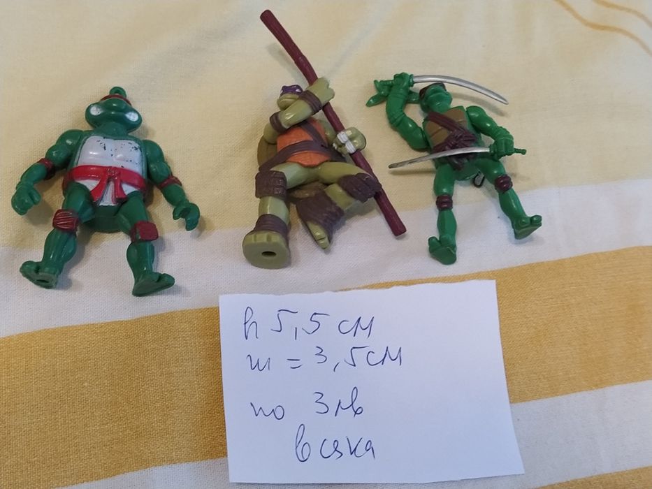 Продавам Нинджи и други фигури