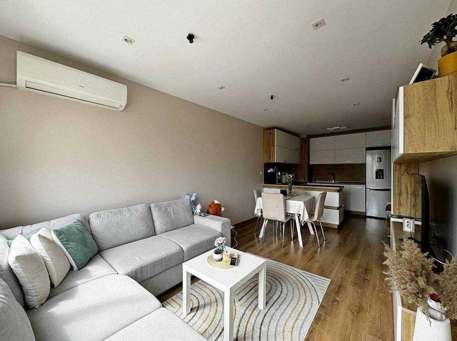 Продава се Тристаен апартамент в Русе, Център - 87 кв.м за 1764 €/кв.м - Снимка #1