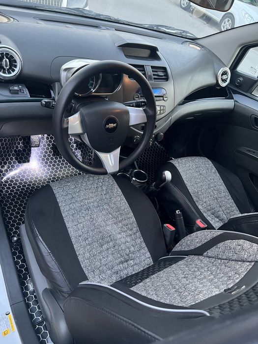 Спарк метани бор