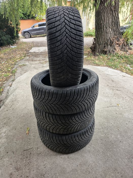 FIRESTONE 225/45/17  DOT 2124