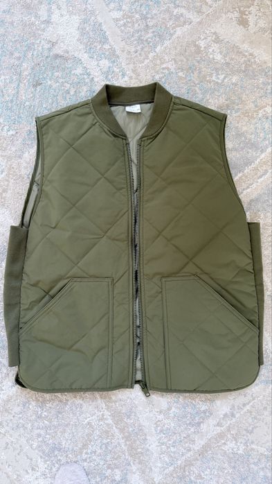 Продаи жилетку фирма Зара отригинал