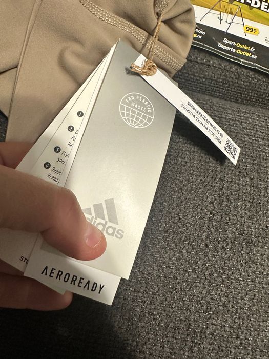 Оригинален дамски спортен клин 7/8 Адидас за Йога бежов,безшевен Нов S