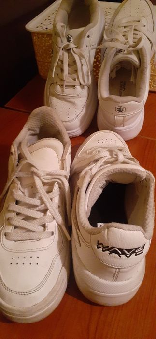 Кроссовки на мальчика 39раз. По 70тыс